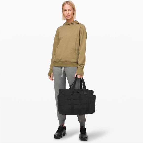 Rare!!! New!!! LULULEMON Dash All Day Duffel Bag 20L Black - Picture 4 of 16